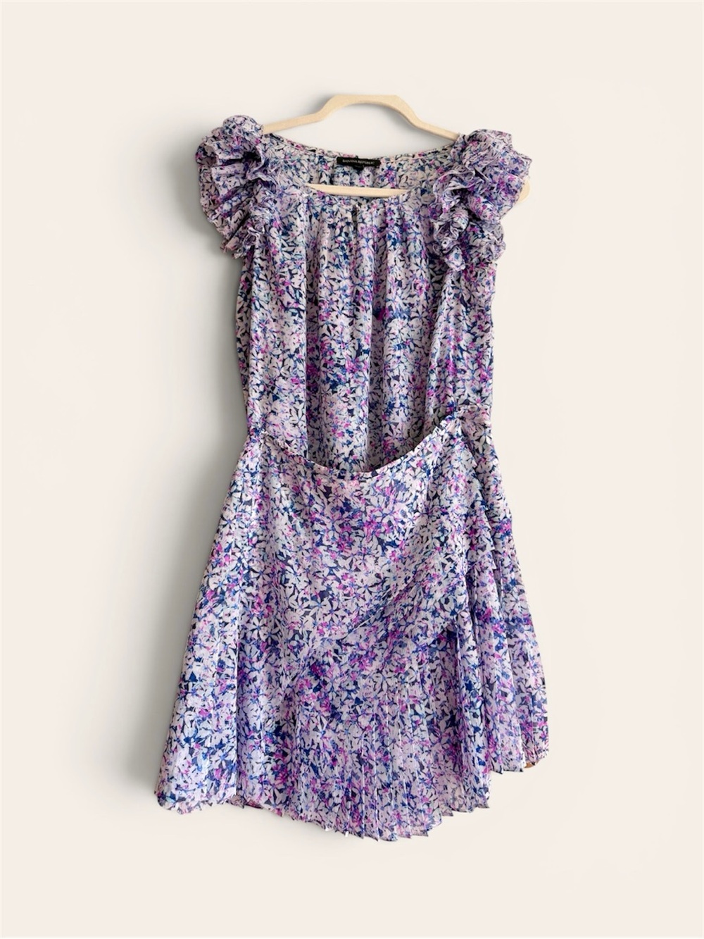 Banana Republic Lavender Floral Ruffle Sleeve 2 piece set